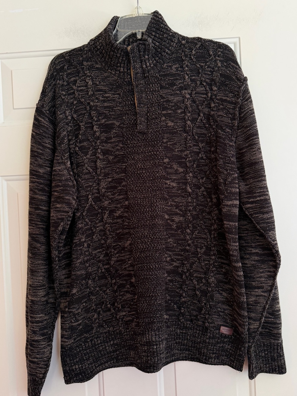 Outpost Markers black tan cable knit mock neck quarter zip sweater. Size XL